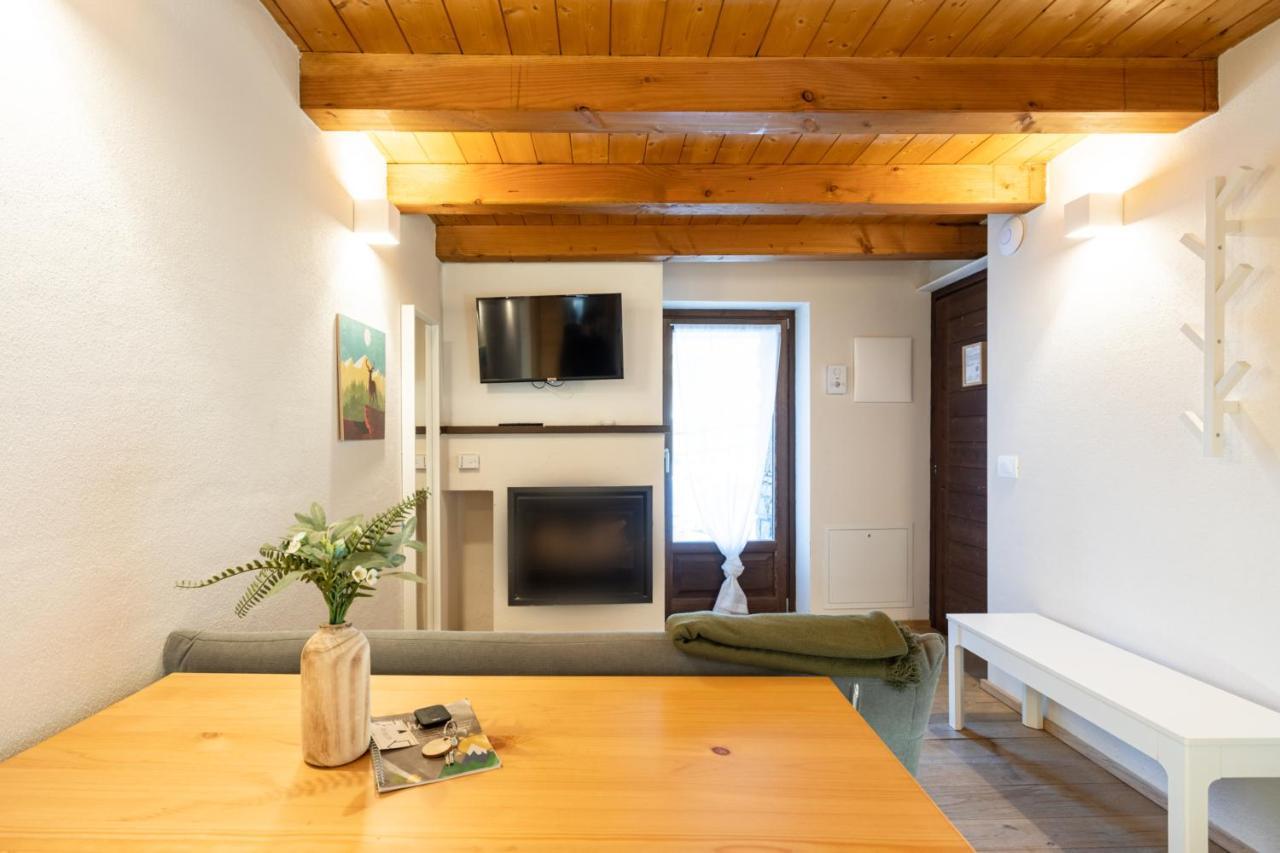 Apartment Cachettes